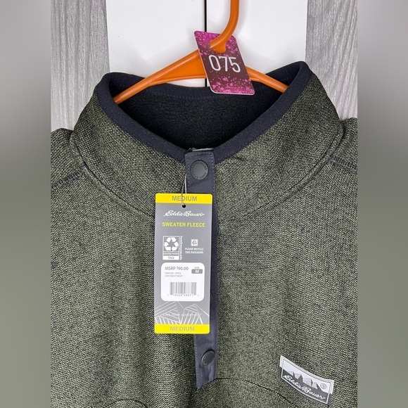 075. NWT Eddie Bauer Classic Fit Sweater Fleece Forest Night Green Medium - Picture 2 of 6